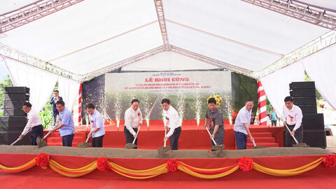 Lễ khởi công dự án Đường tránh thị trấn Tân Uyên, huyện Tân Uyên (nay là xã Tân Uyên, tỉnh Lai Châu)