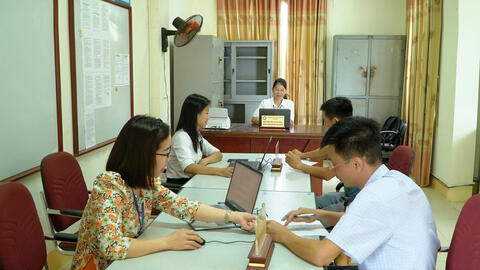 HƯỚNG TỚI SỰ HÀI LÒNG CỦA NGƯỜI DÂN, DOANH NGHIỆP