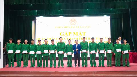 Xã Tân Uyên: Gặp mặt 38 quân nhân hoàn thành thời hạn phục vụ tại ngũ trở về địa phương năm 2026