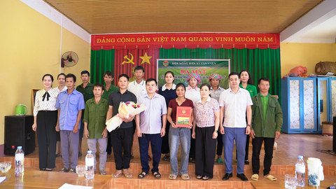 Hội Nông dân Tân Uyên ra mắt Tổ hội nghề nghiệp “Sản xuất lúa theo hướng hữu cơ” tại bản Chạm Cả và Nậm Cần