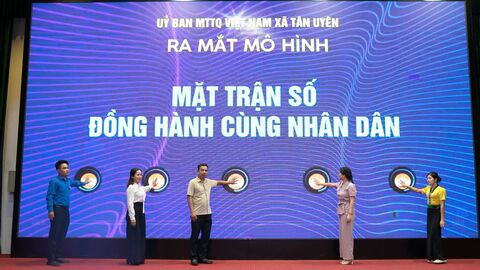 Tân Uyên ra mắt mô hình “Mặt trận số đồng hành cùng Nhân dân”
