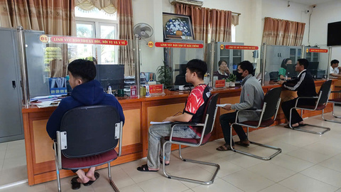 TÂN UYÊN: NÂNG CAO HIỆU QUẢ GIẢI QUYẾT THỦ TỤC HÀNH CHÍNH