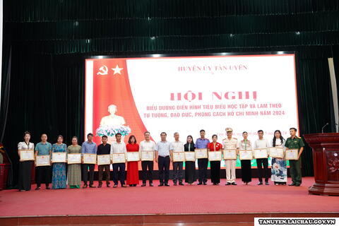 <a href="/chuyen-de/hoc-tap-va-lam-theo-tam-guong-dao-duc-hcm" title="Học tập và làm theo tấm gương đạo đức HCM" rel="dofollow">HỌC TẬP, TẤM GƯƠNG ĐẠO ĐỨC HCM</a>