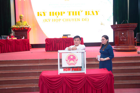 Kỳ họp thứ 7 (Kỳ họp chuyên đề) HĐND xã Tân Uyên khóa I, nhiệm kỳ 2021–2026