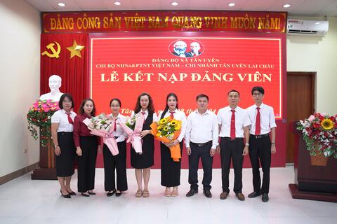 <a href="/tin-tuc-su-kien/dai-hoi-dang-cac-cap" title="Đại hội Đảng các cấp" rel="dofollow">Đại hội Đảng các cấp</a>