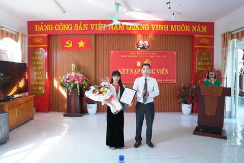 LỄ KẾT NẠP ĐẢNG VIÊN MỚI
