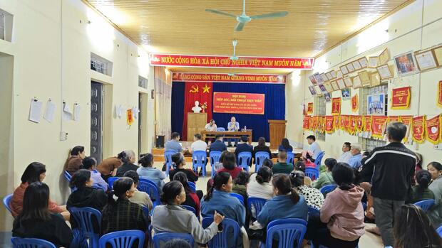 Hội nghị tiếp xúc, đối thoại trực tiếp giữa Bí thư Đảng ủy xã Tân Uyên với Nhân dân thôn 1